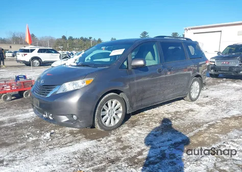 2013 Toyota Sienna Xle 7 Passenger from USA, damaged, VIN 5TDDK3DC1DS070952